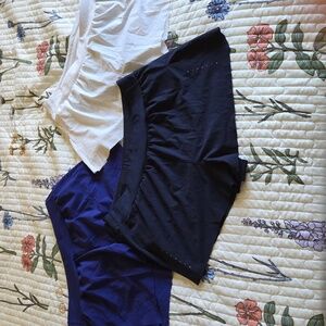 Set of Three Athleta Fast Route Run Short 2 In Inseam